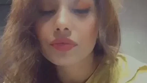 Pakistani Bhabhi Show Nude